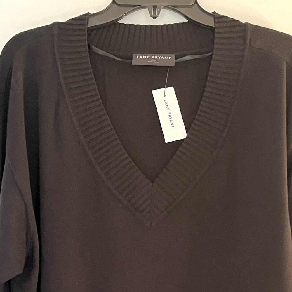 Lane Bryant Ribbed V-Neck Pullover /  Sz.  18-20